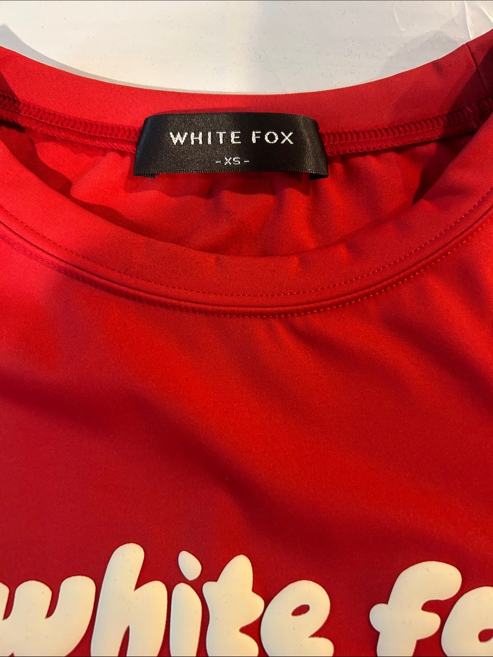 WHITE FOX Lounge ESSENTIALS TEE - Picture 3 of 8